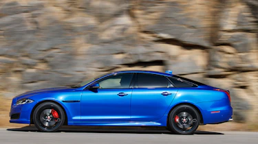 Jaguar XJR575 Portugal - profile