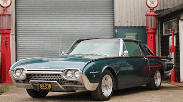 1962 Ford Thunderbird