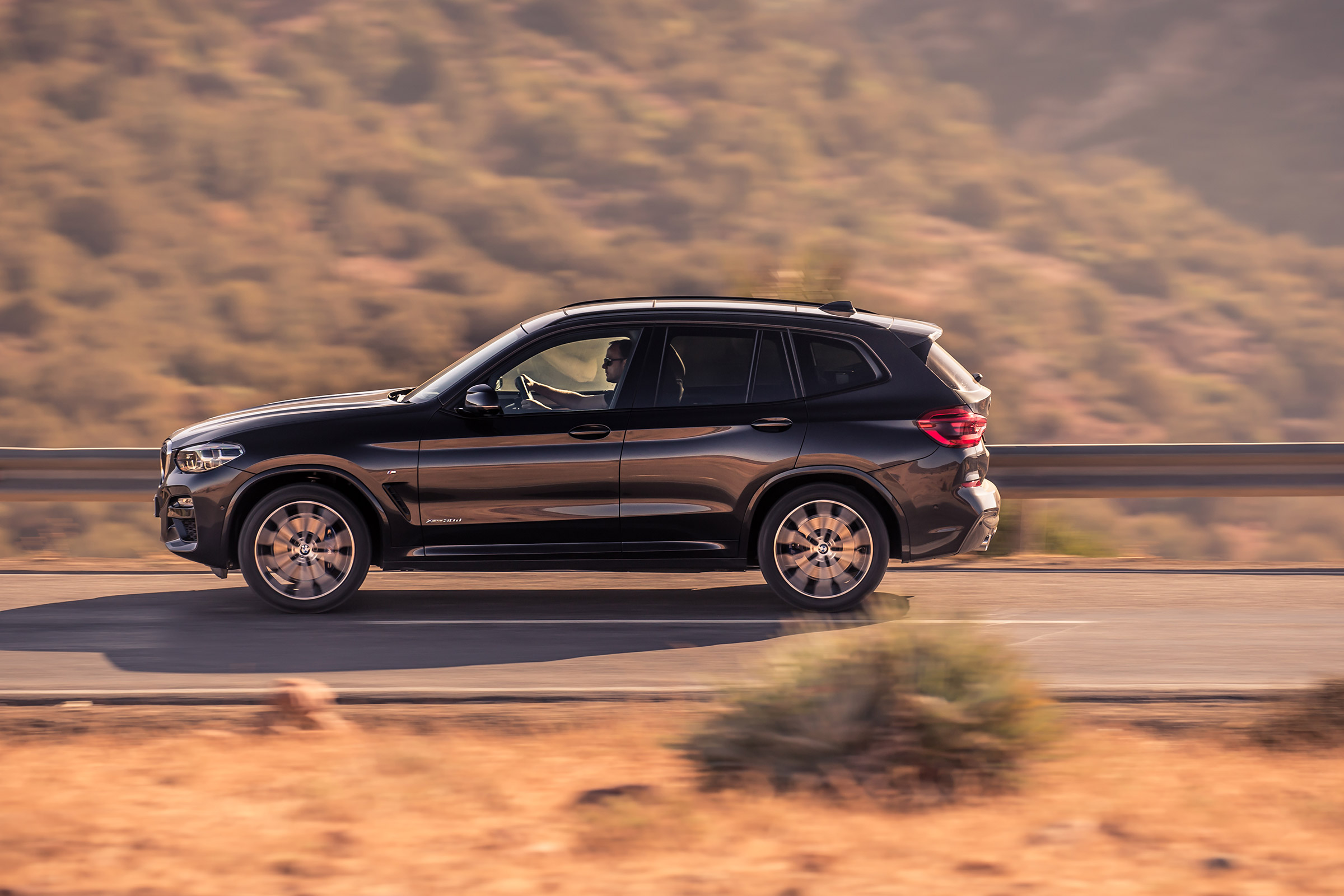 BMW X3 30d M Sport - profile