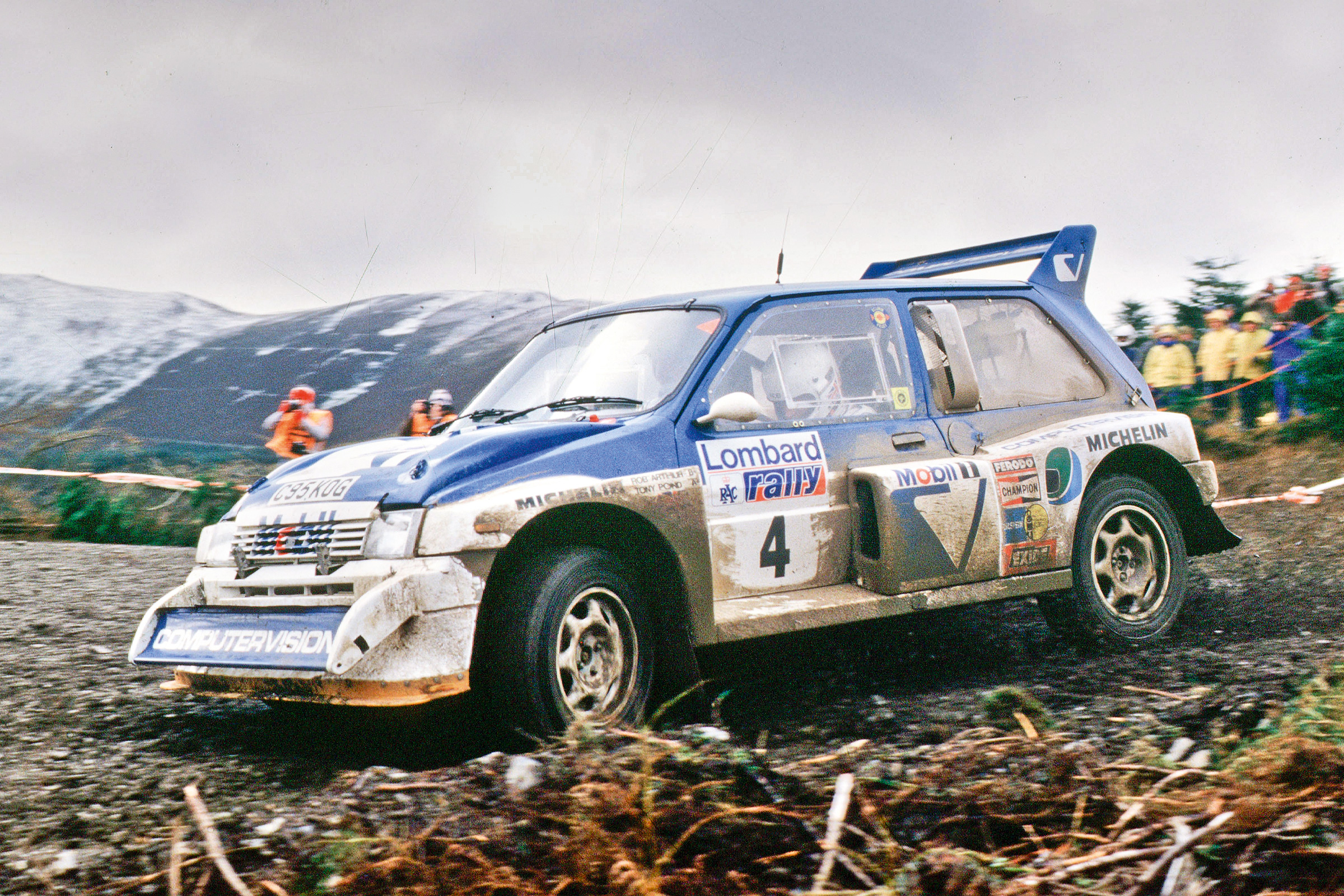 MG Metro 6R4 – cornering