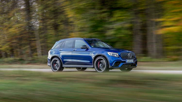 Mercedes-AMG GLC 63 S - side driving