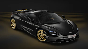 McLaren 720 S Dubai – front quarter