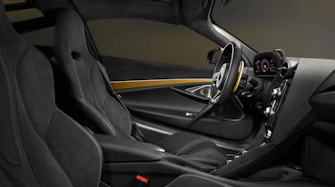 McLaren 720 S Dubai – interior