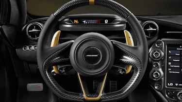 McLaren 720 S Dubai – steering wheel