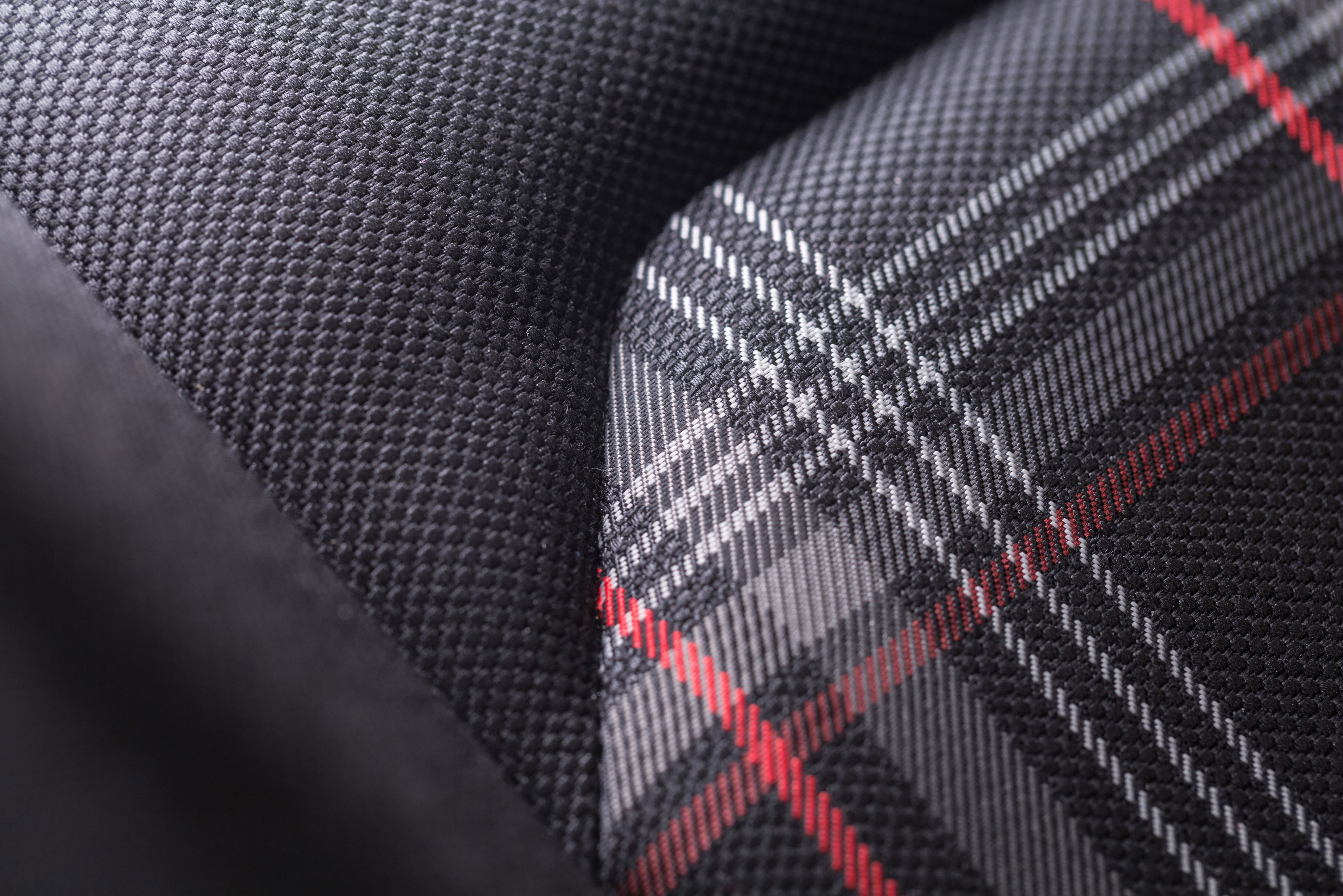 2018 VW Polo GTI – Tartan seat material