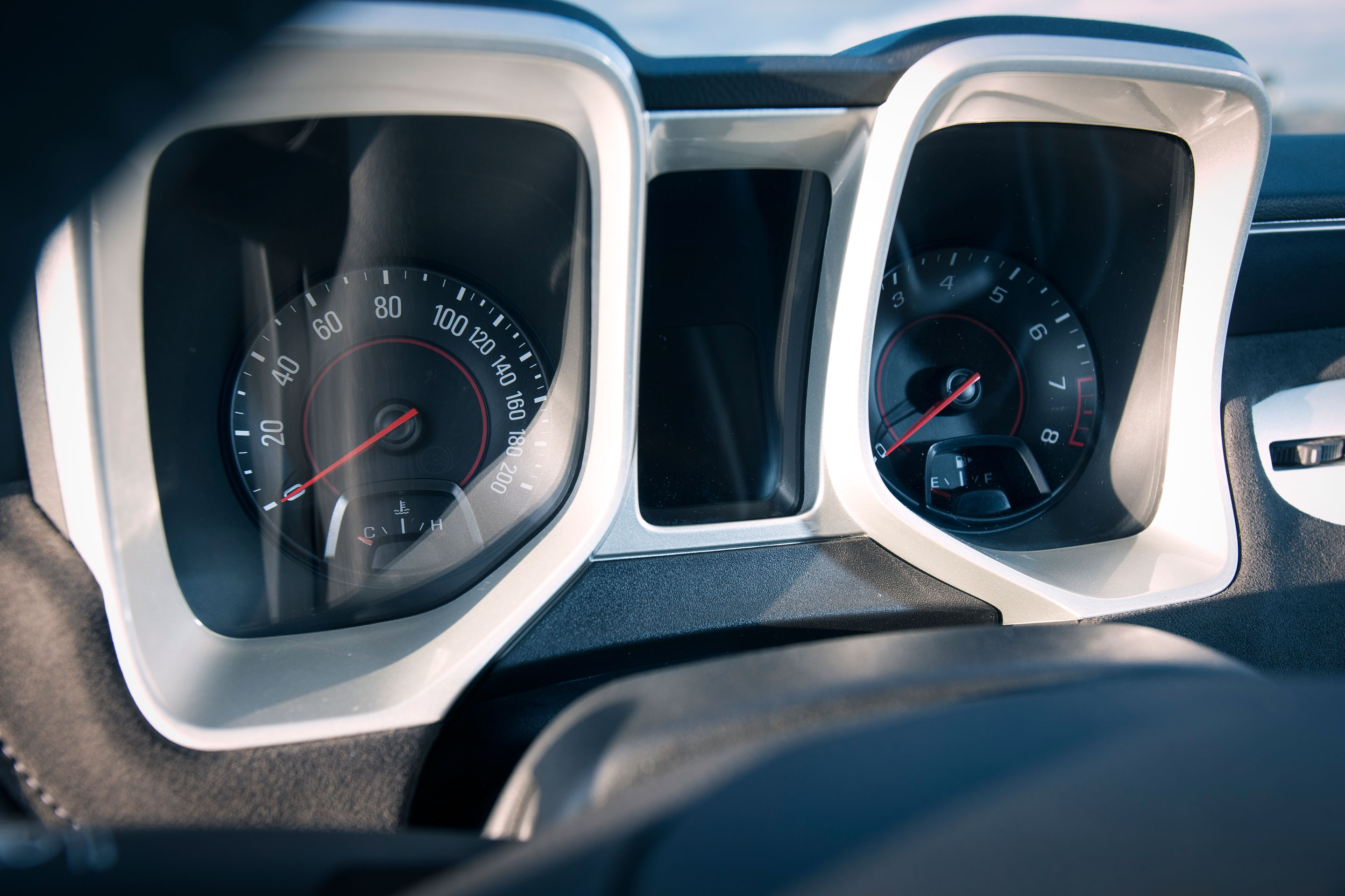 Chevrolet Camaro Z/28 - Dials