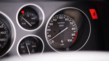 Ferrari F355 – tacho