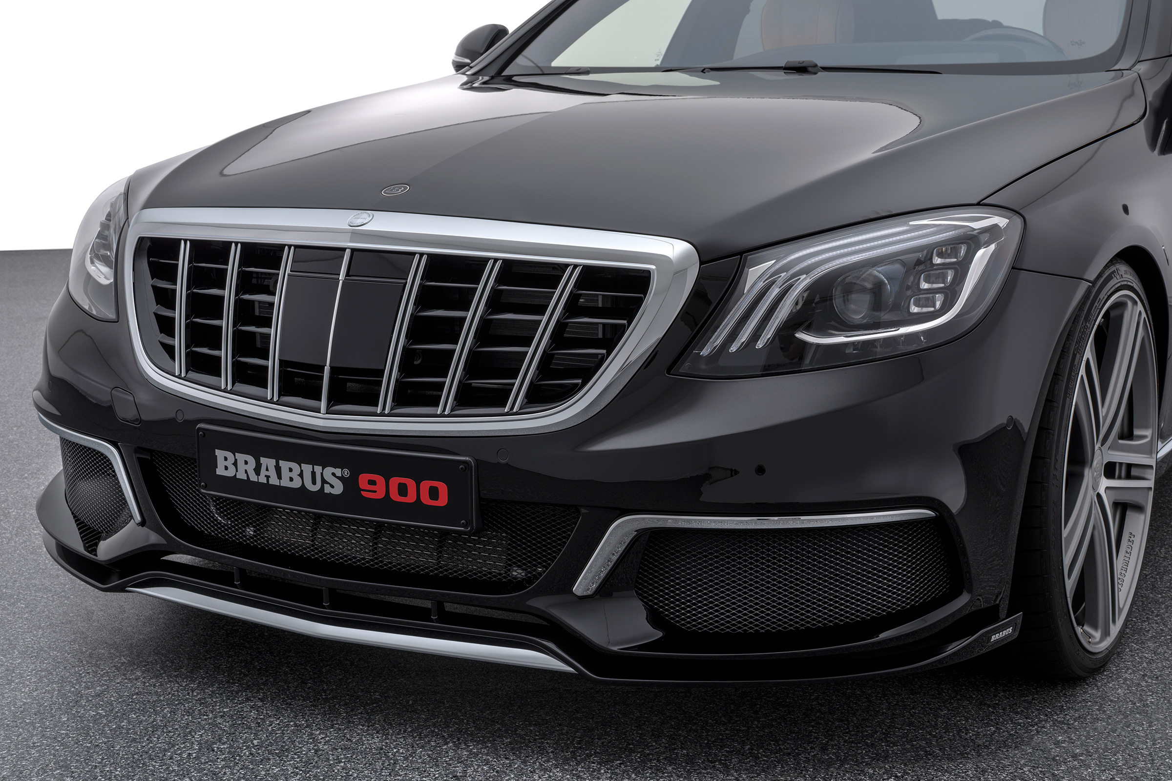Brabus 900 – front