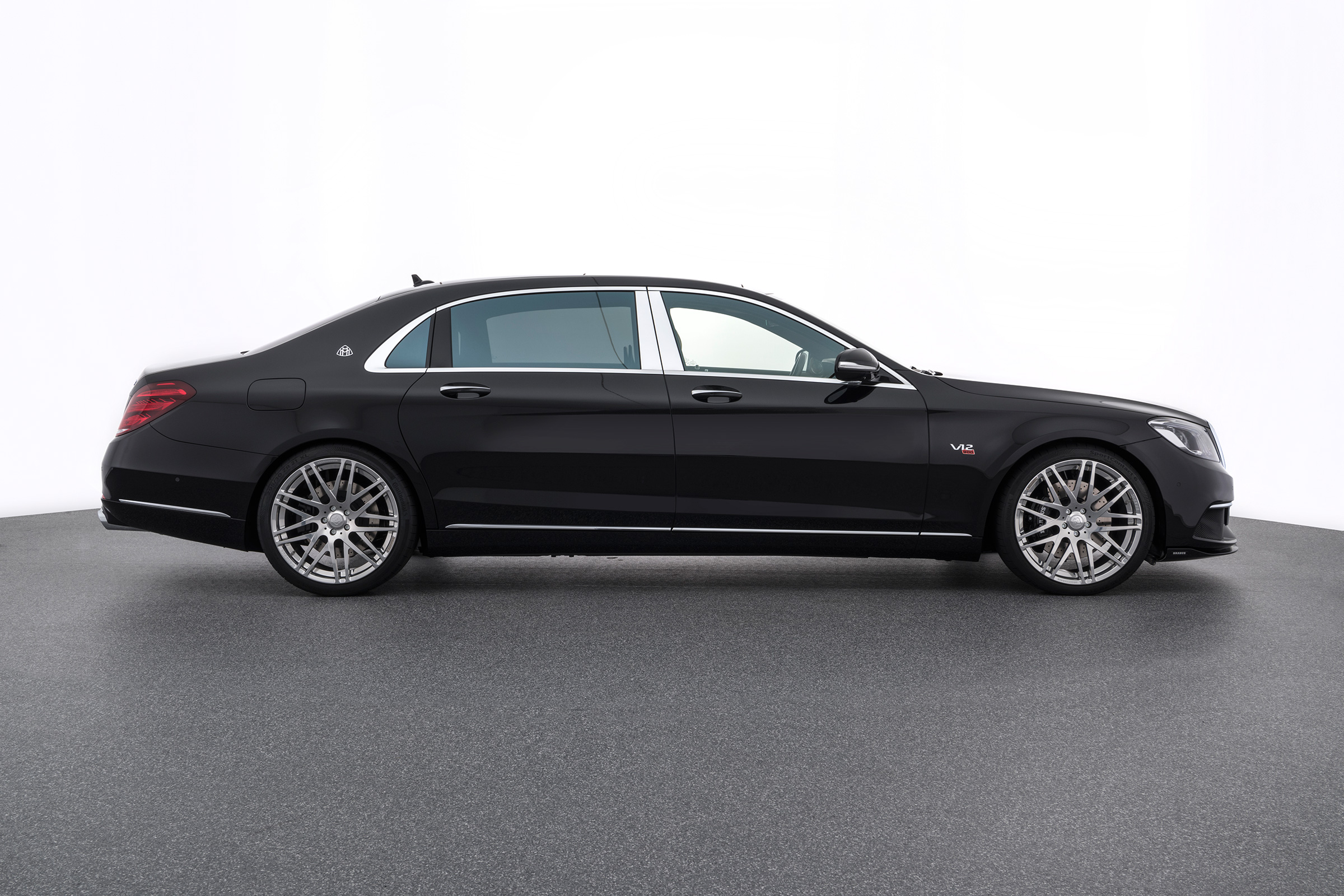 Brabus 900 – side