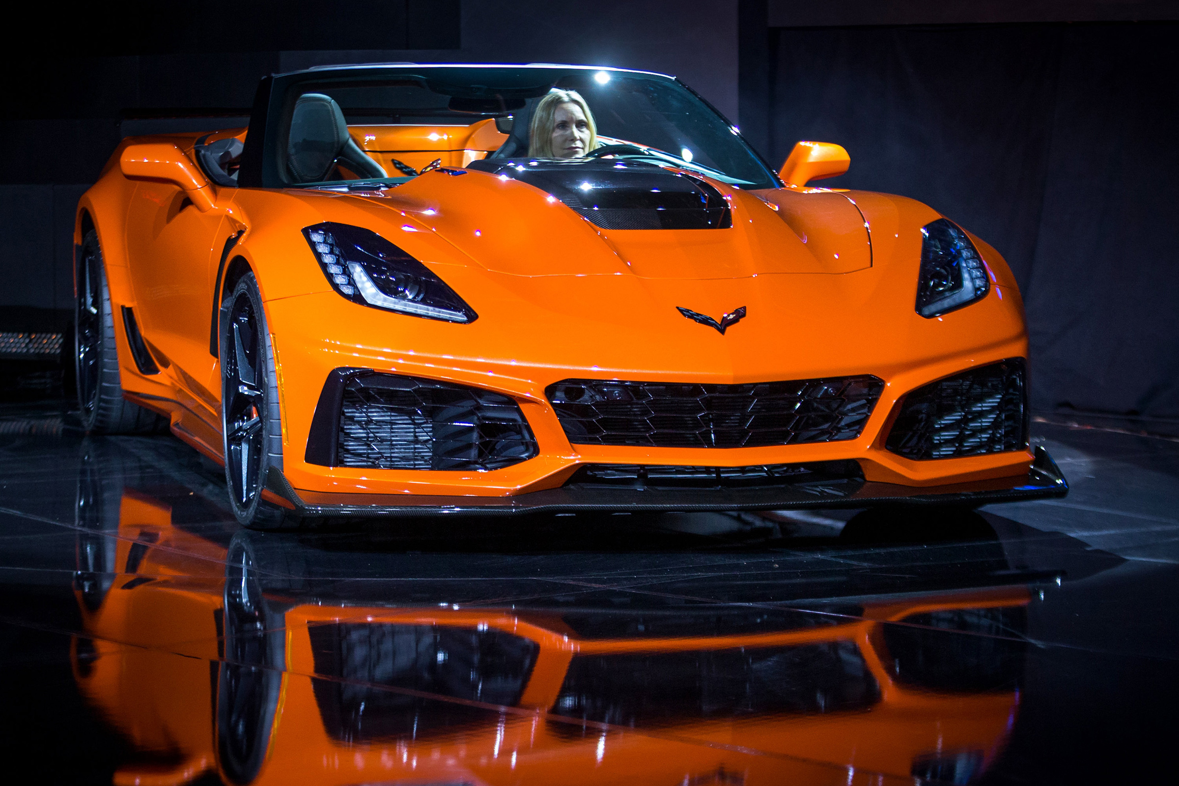 Chevrolet Corvette ZR1 convertible – front quarter