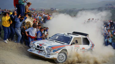 Lancia Delta S4 – cornering
