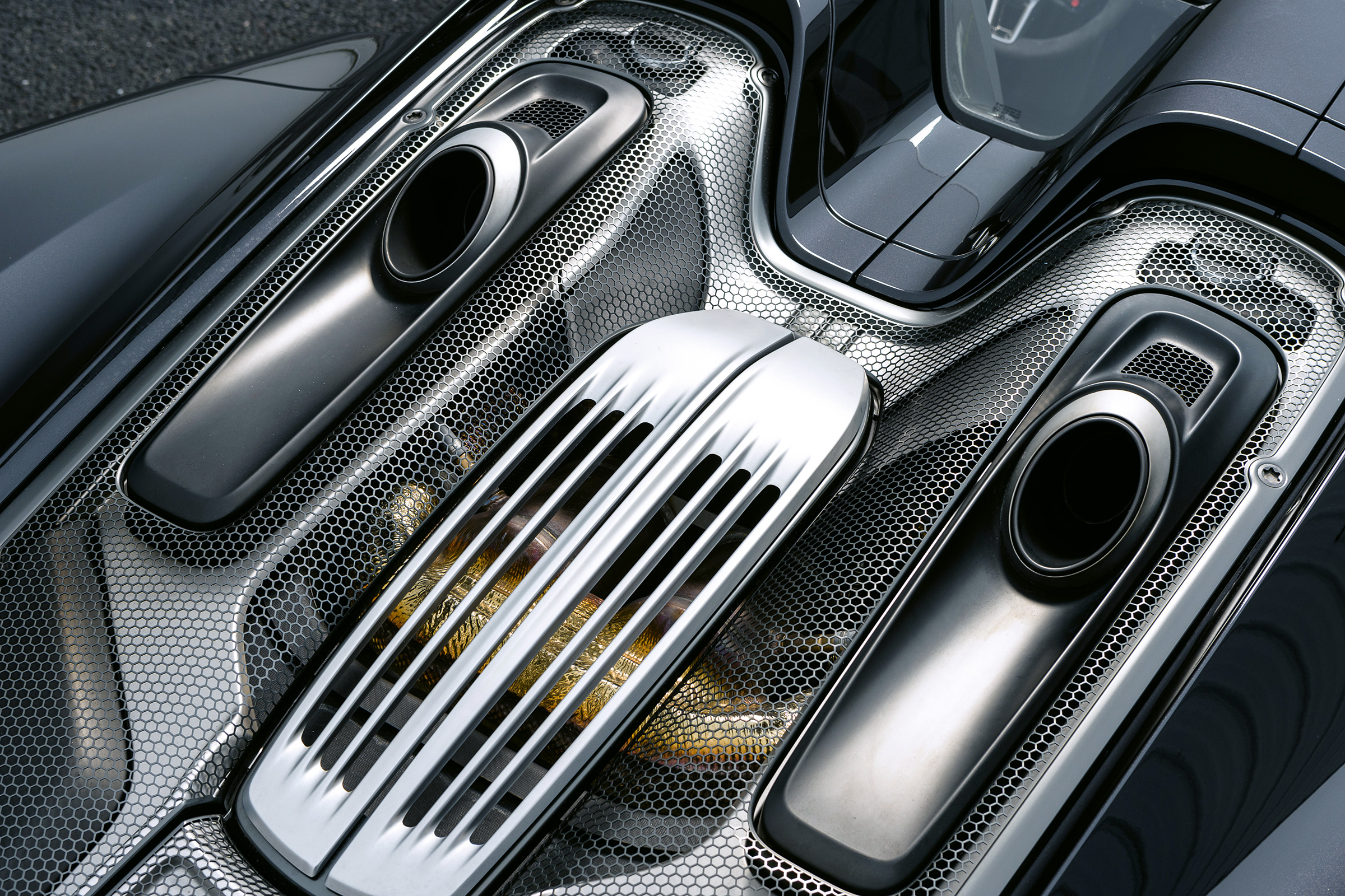 Porsche 981 - engine cover/rear deck