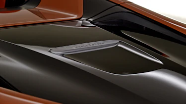 BMW i8 Roadster - rear