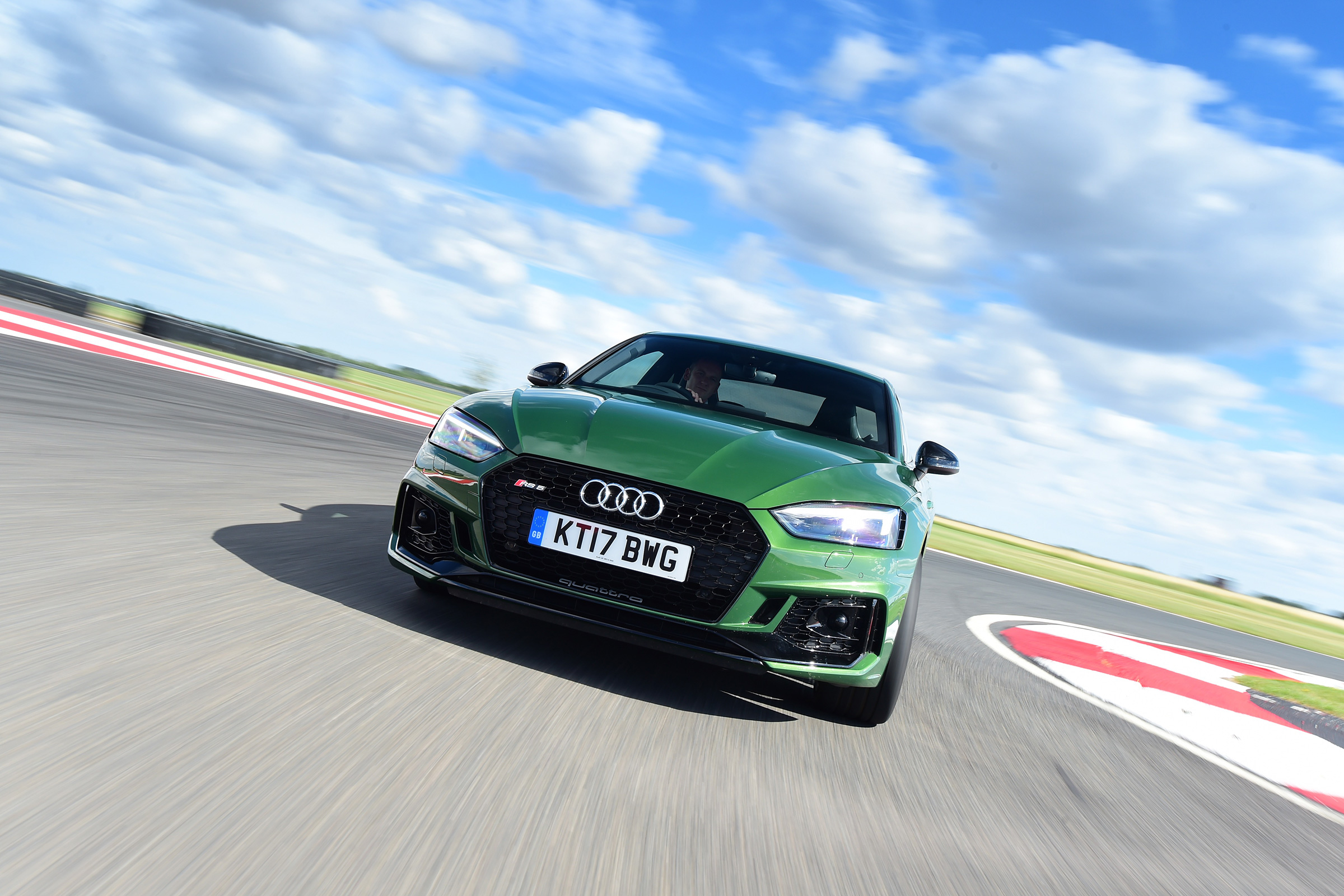 Audi RS5 – front