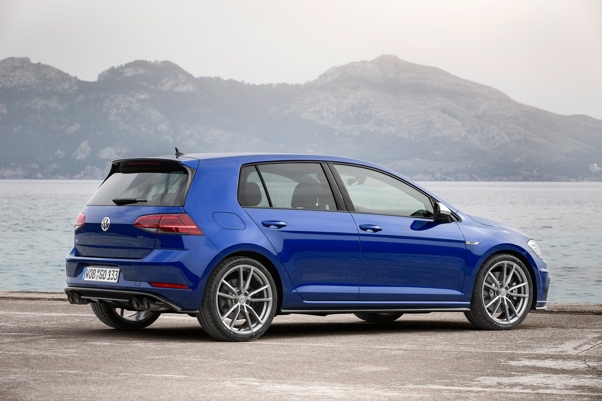 Volkswagen Golf R PP for UK - rear static