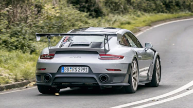 Porsche 911 GT2 RS - rear dynamic