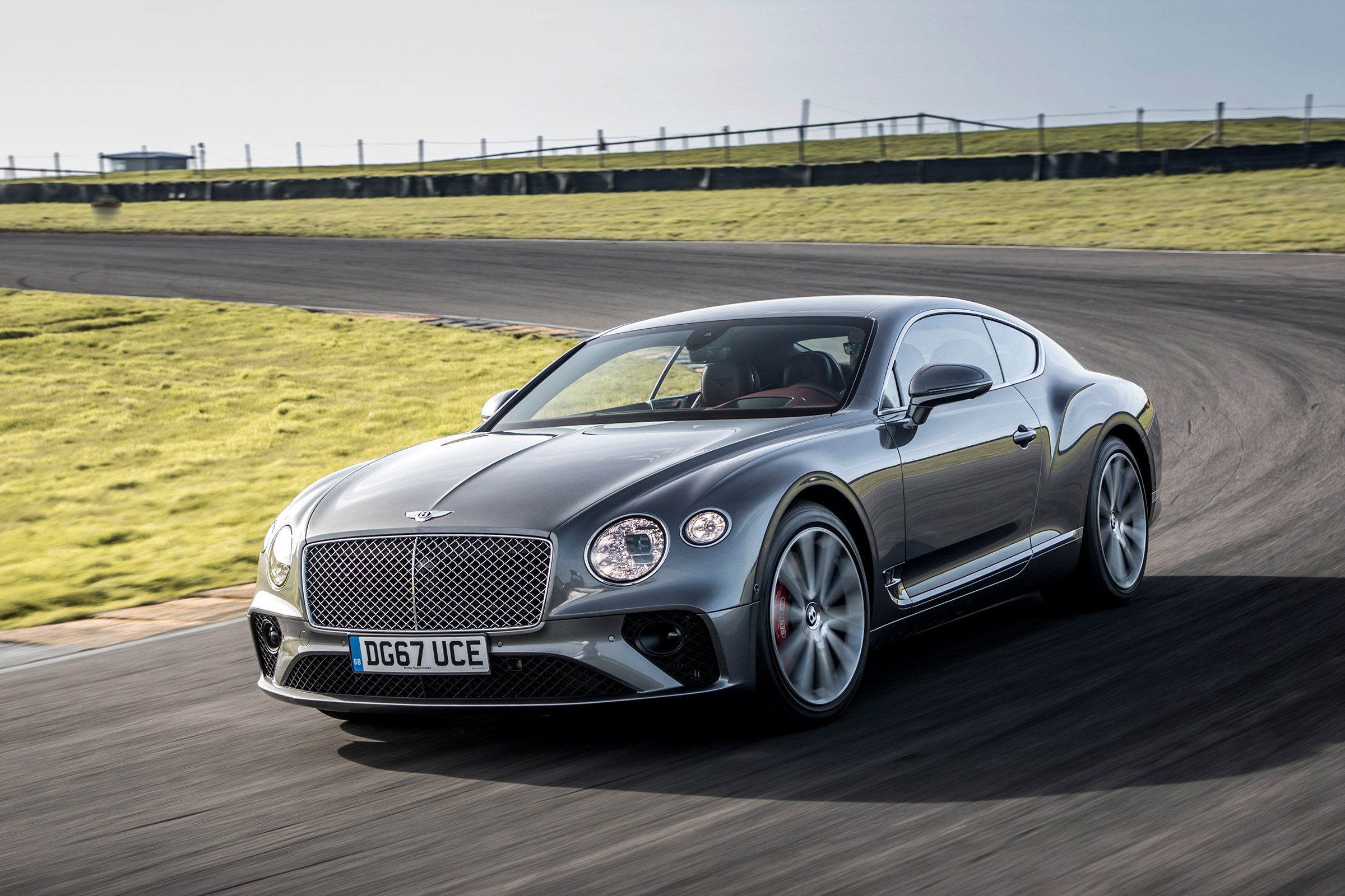 Continental GT - front quarter dynamic
