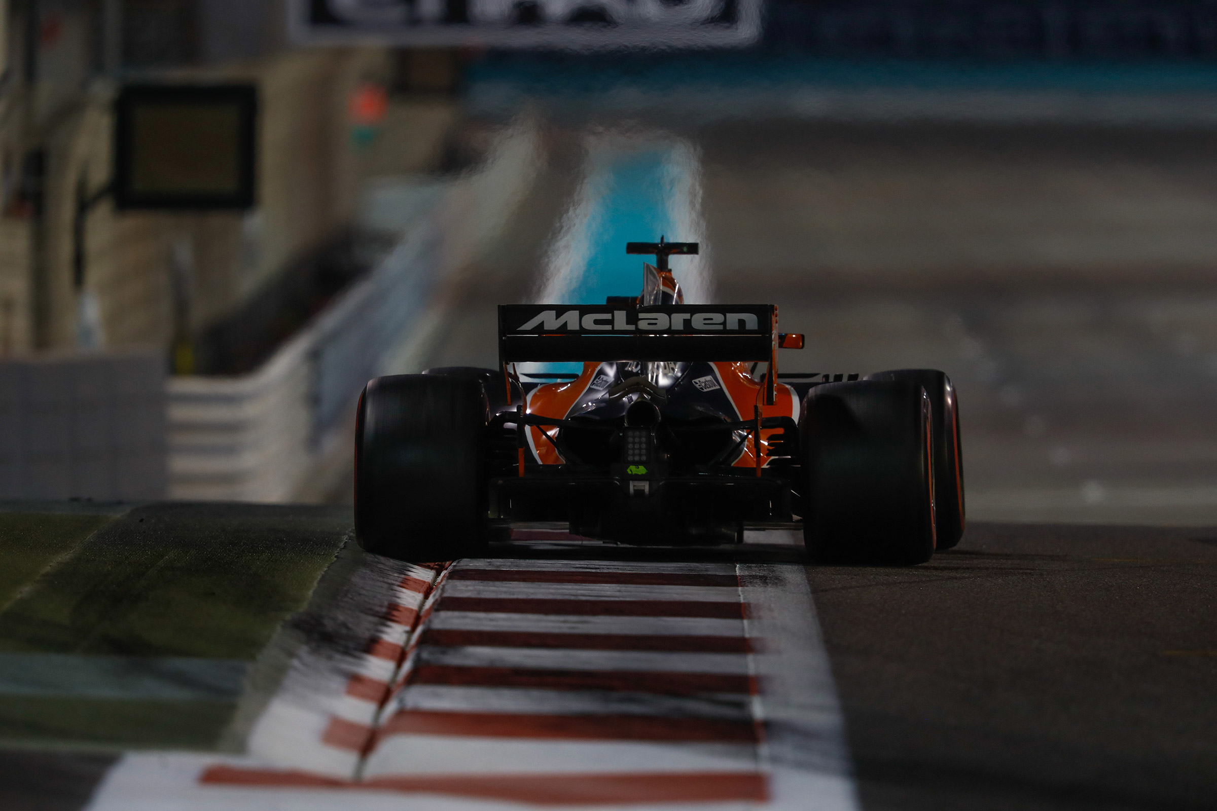 F1 Round 20 - Mclaren 2