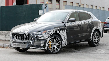 Maserati Levante spied - front quarter