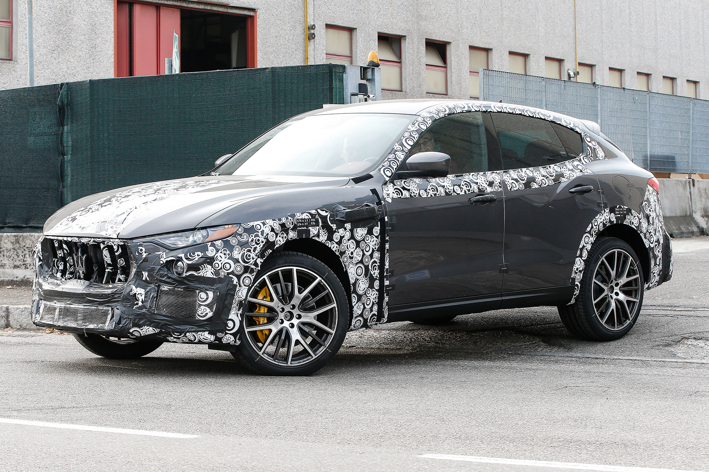 Maserati Levante spied - front