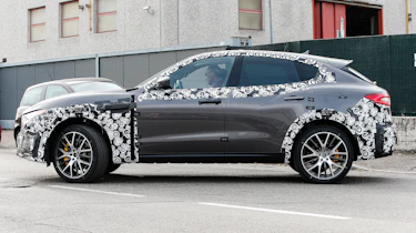 Maserati Levante spied - side
