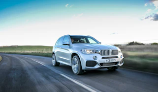 BMW X5 40e - front