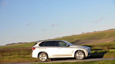 BMW X5 40e - profile