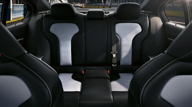 BMW M3 CS – rear bench