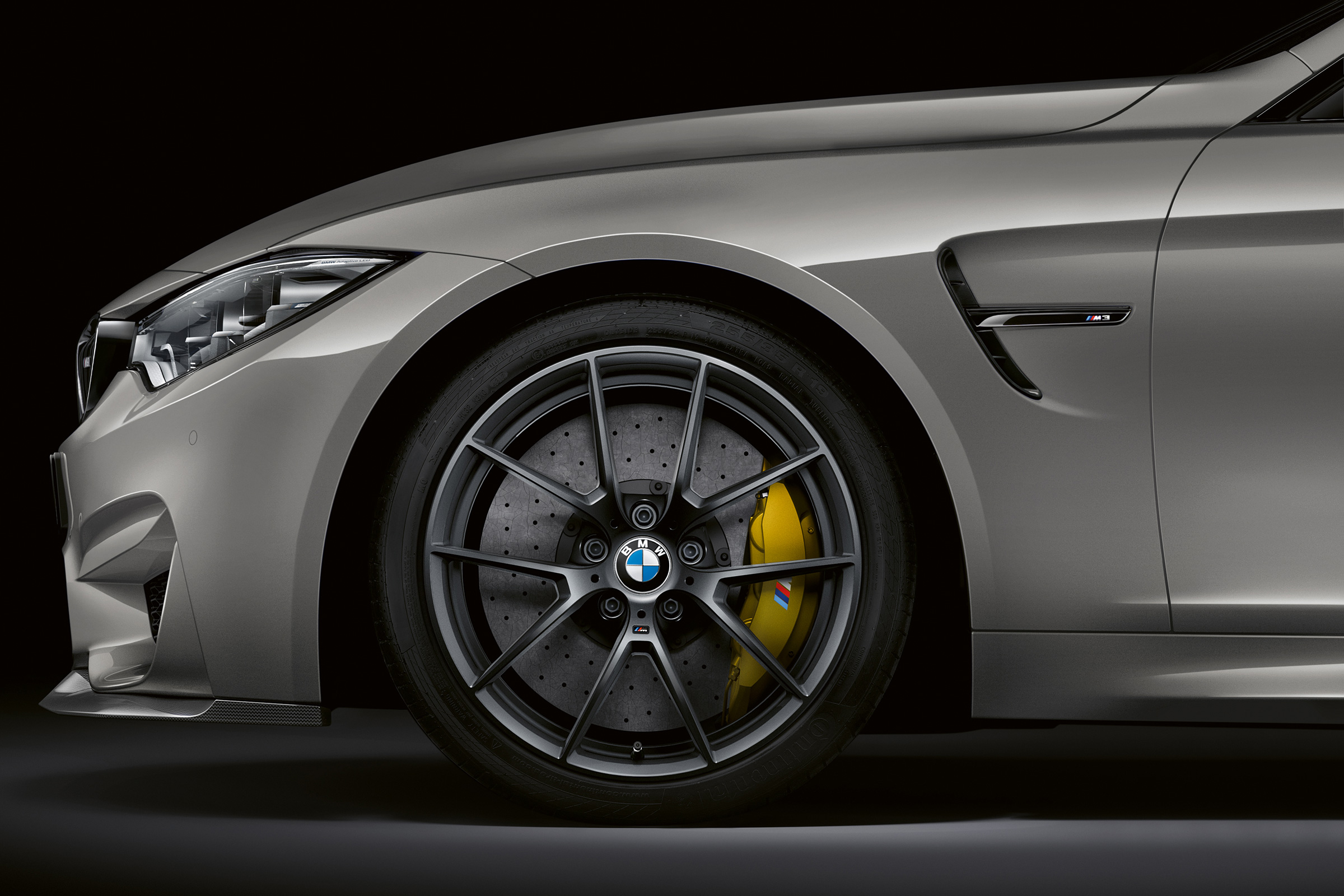 BMW M3 CS  – wheel