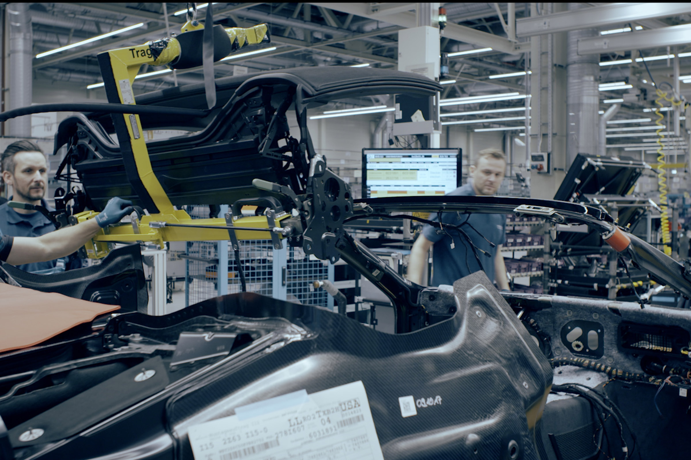BMW i8 Spyder - roof mechanism