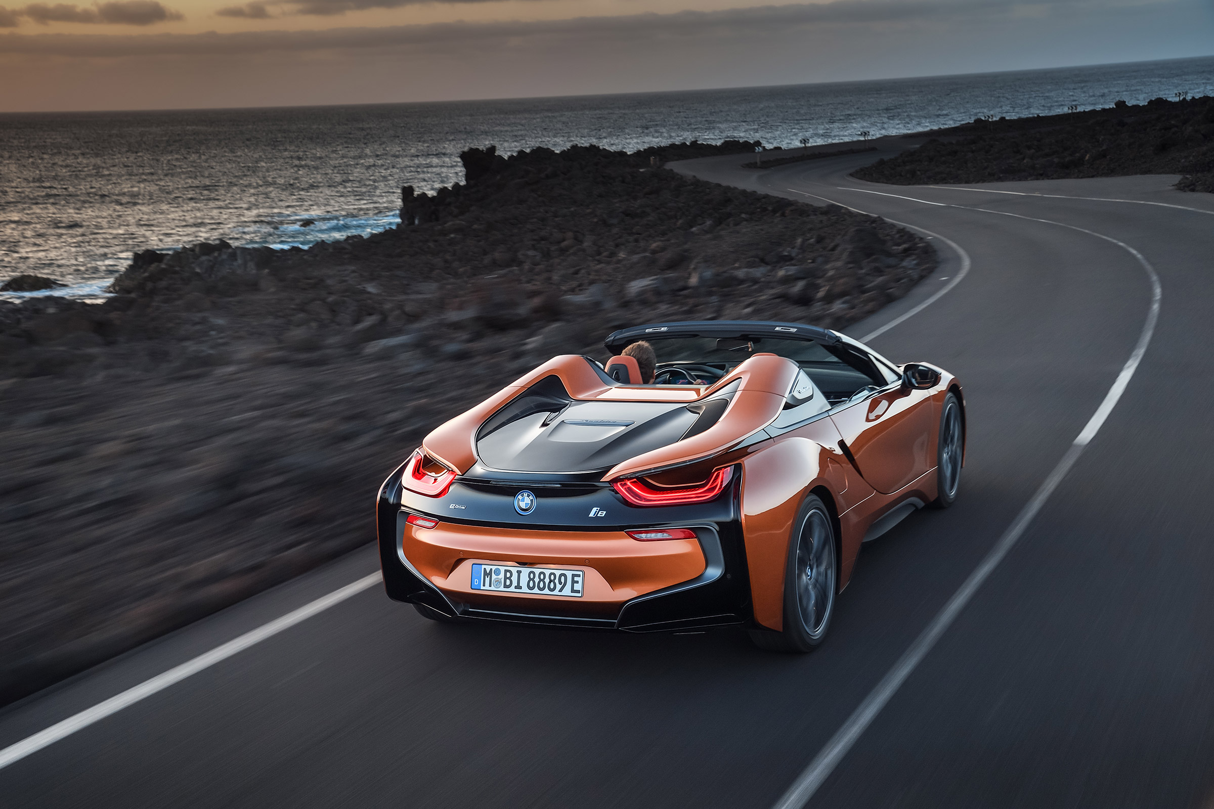 BMW i8 Roadster - rear