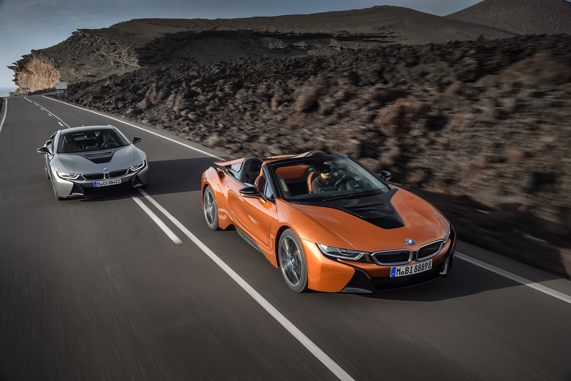 BMW i8 Roadster - front