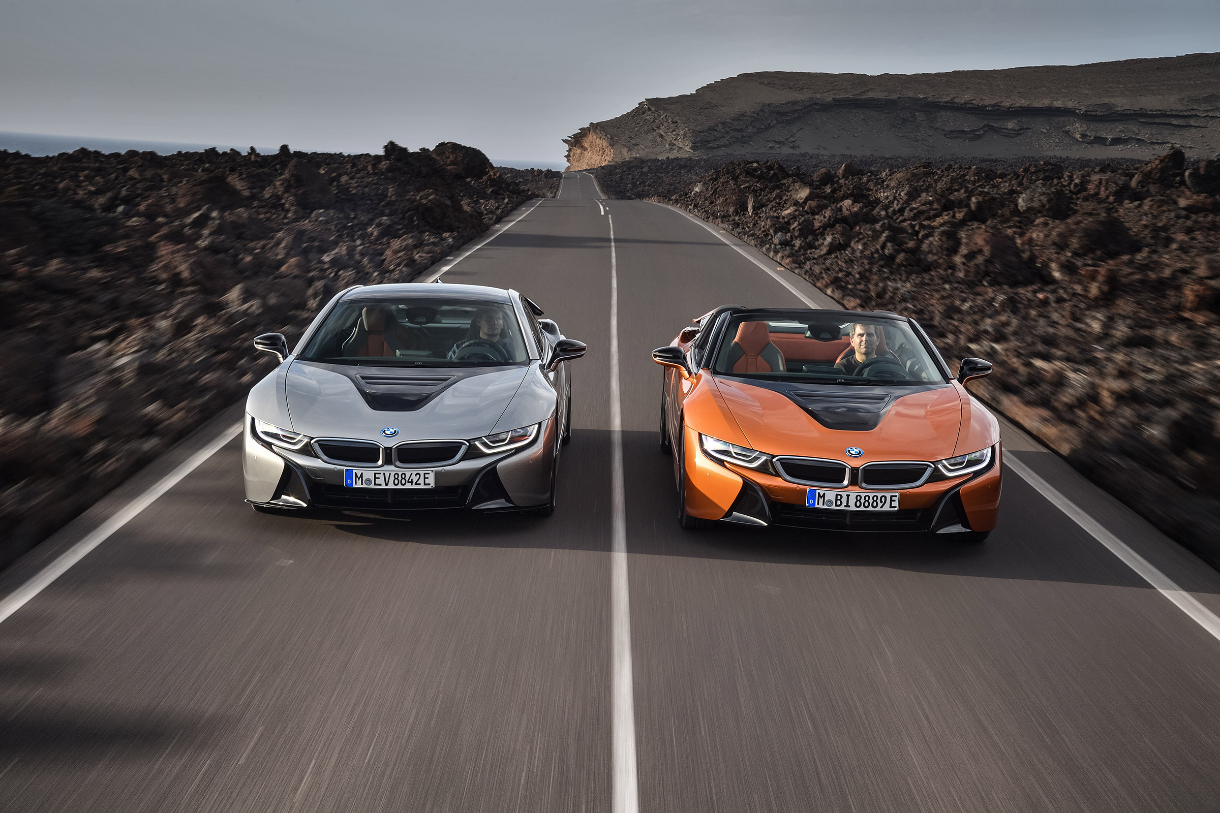 BMW i8 Roadster - pair