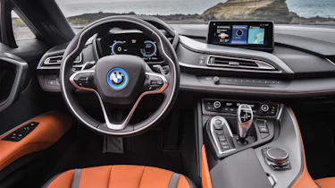 BMW i8 Roadster - interior