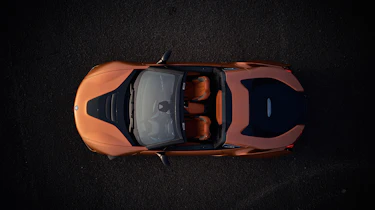 BMW i8 Roadster - top