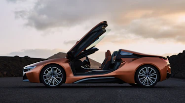 BMW i8 Roadster - door
