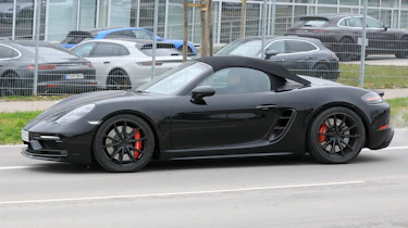Porsche 718 Boxster Spyder Spies – side