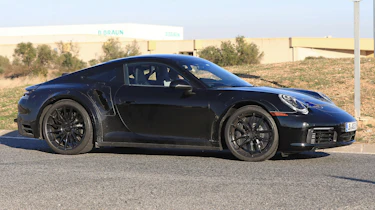 Porsche 911 Turbo spy 2017 - side