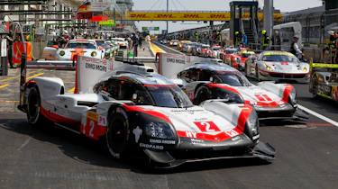 Porsche 919 – two parked