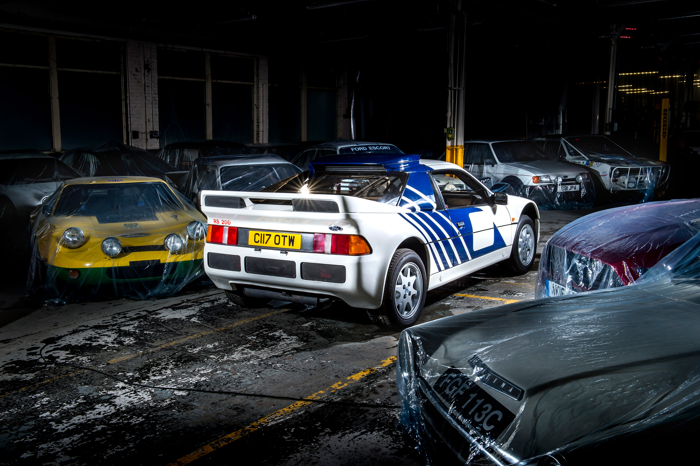 Ford RS200 – rear