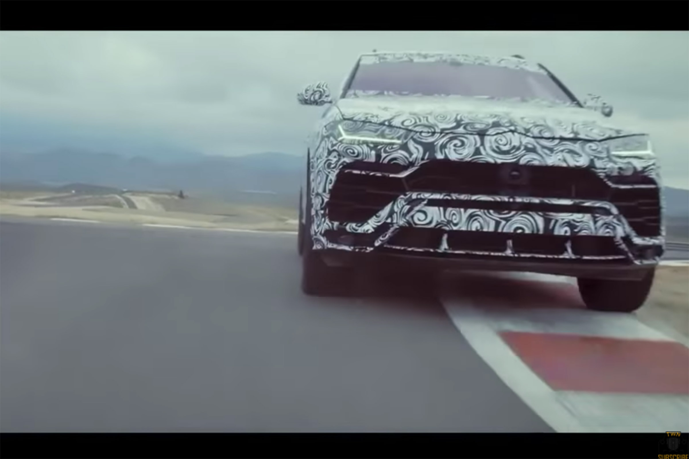 Lamborghini Urus spy - front