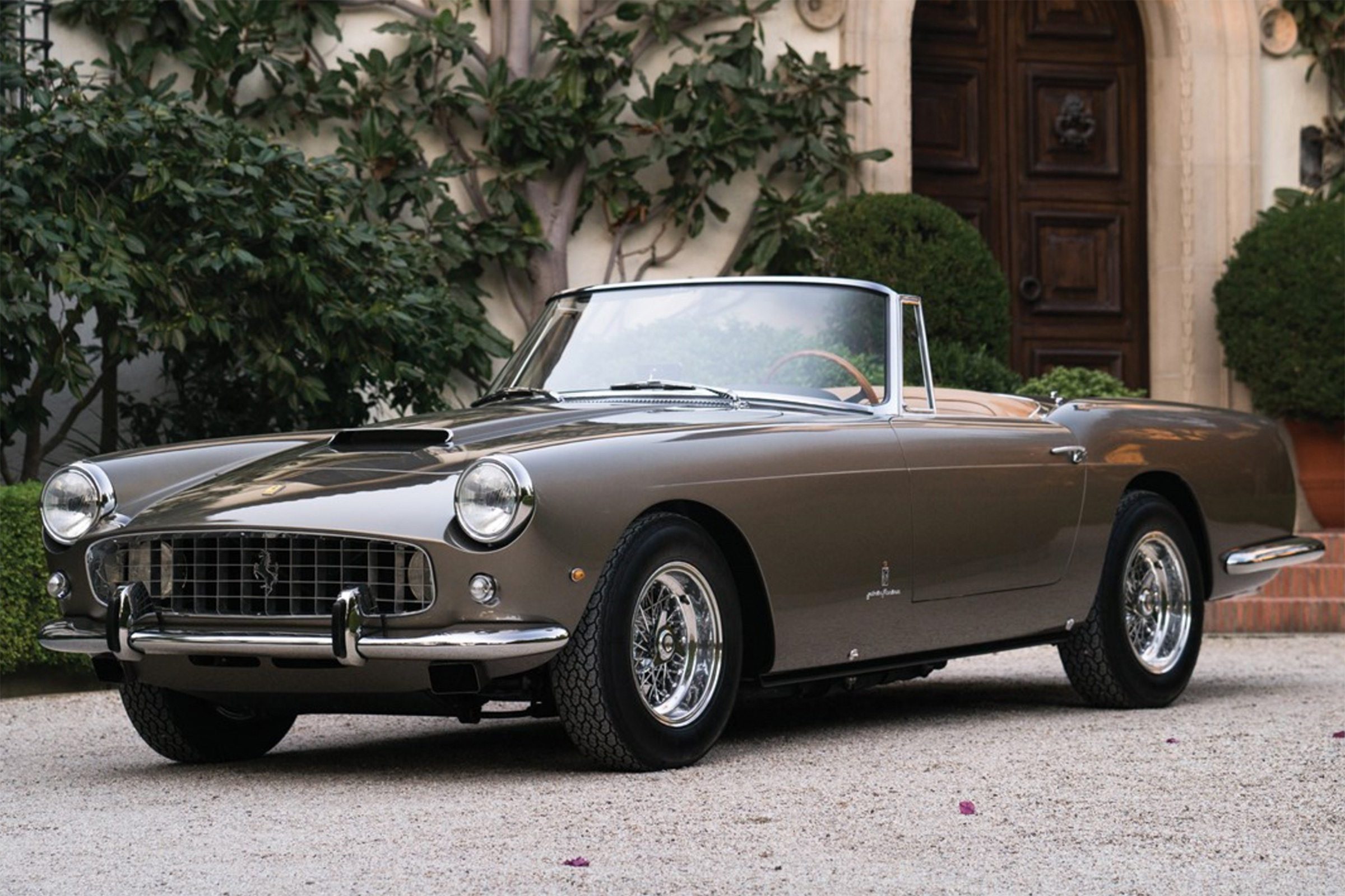 Ferrari 250 GT cabriolet – front quarter