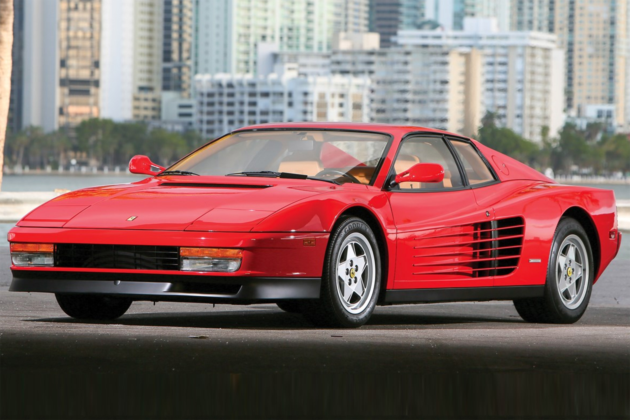 Ferrari Testarossa – front quarter 