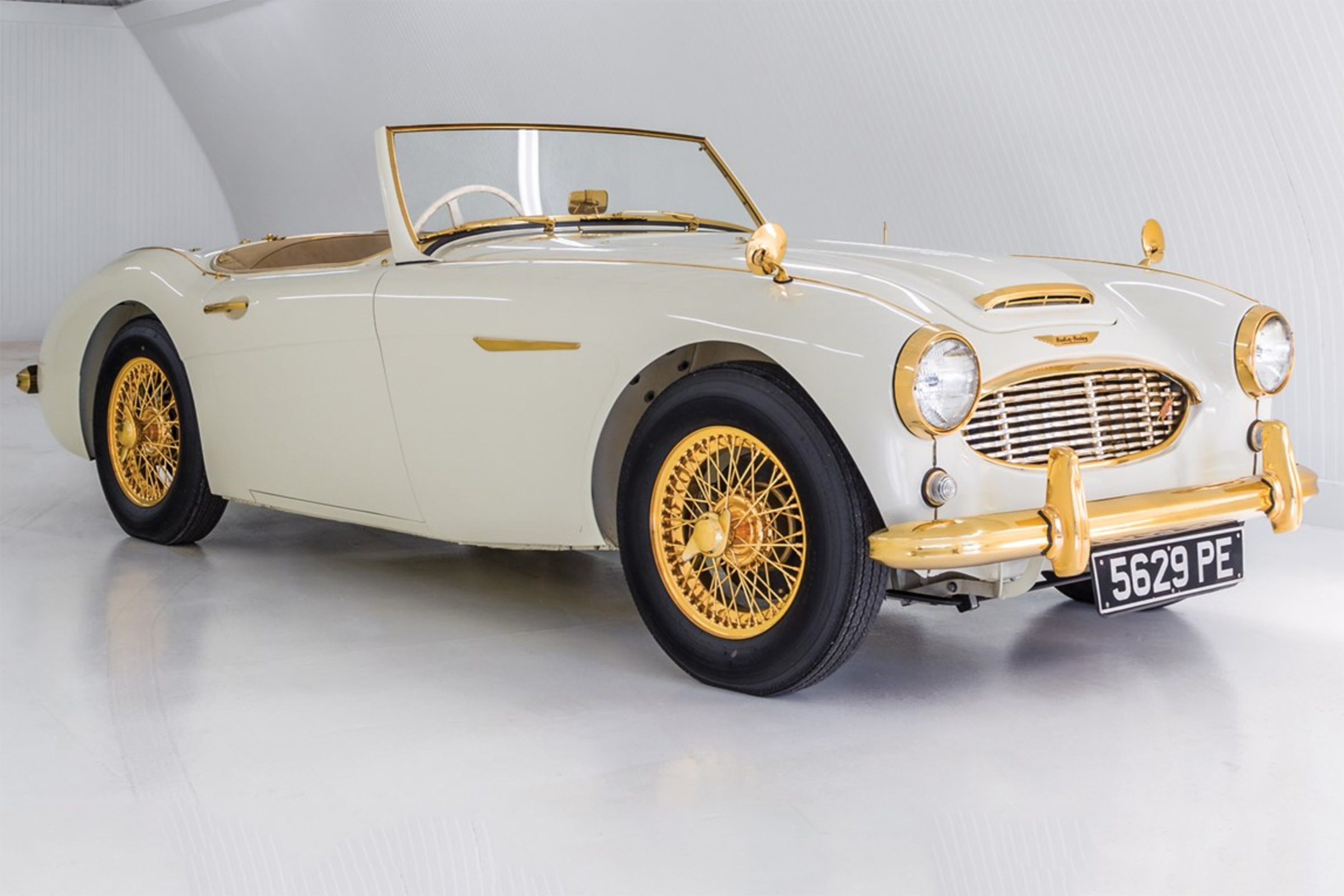 Austin Healey – front quarter