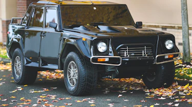 Lamborghini LM200 – front quarter
