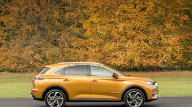DS7 Crossback – side
