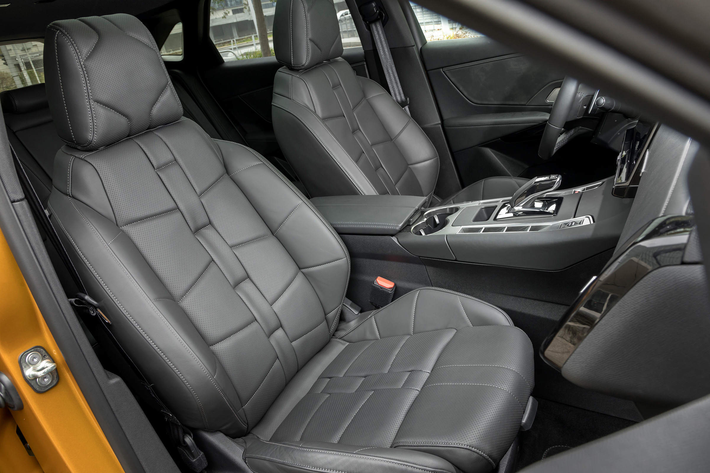 DS7 Crossback – passenger seat
