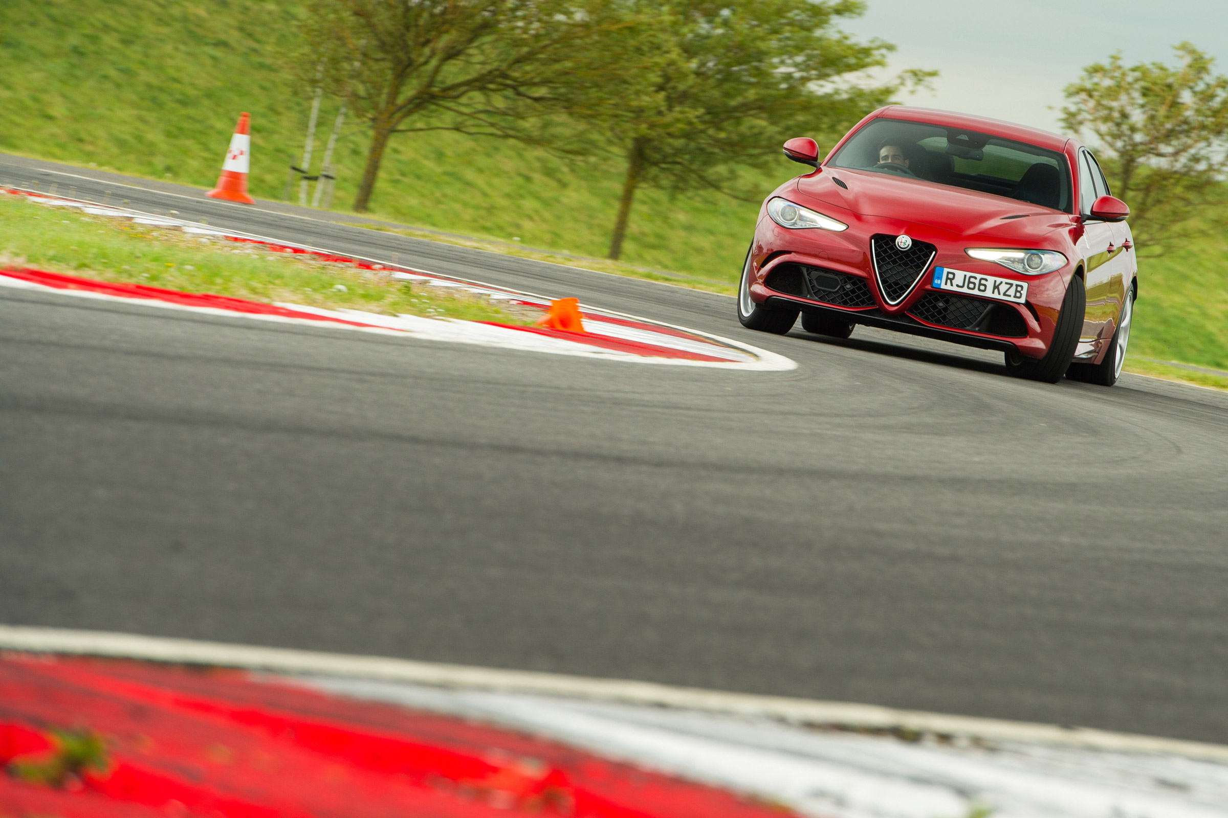 Alfa Romeo giulia quadrifoglio 