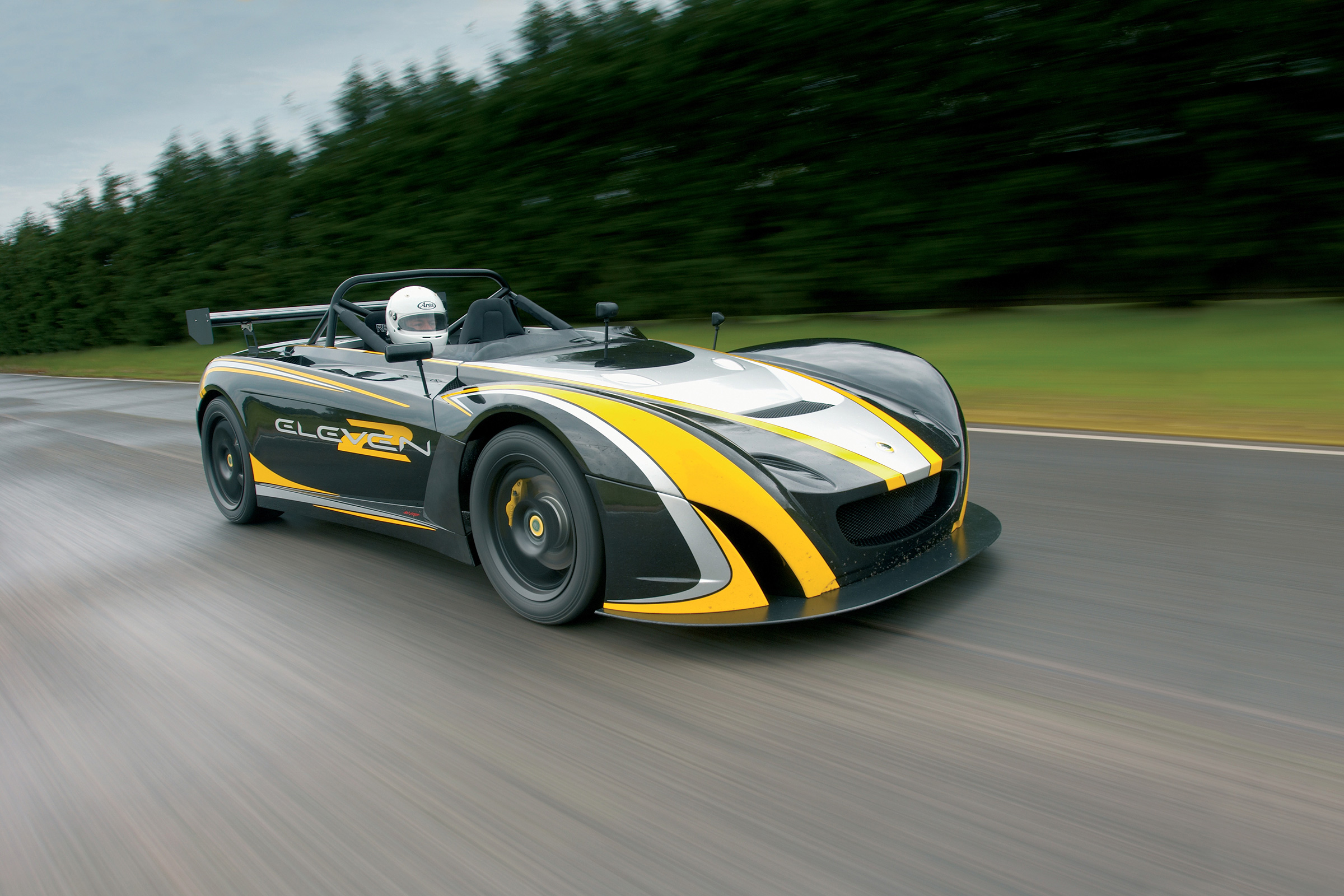 Lotus 2-Eleven – front quarter