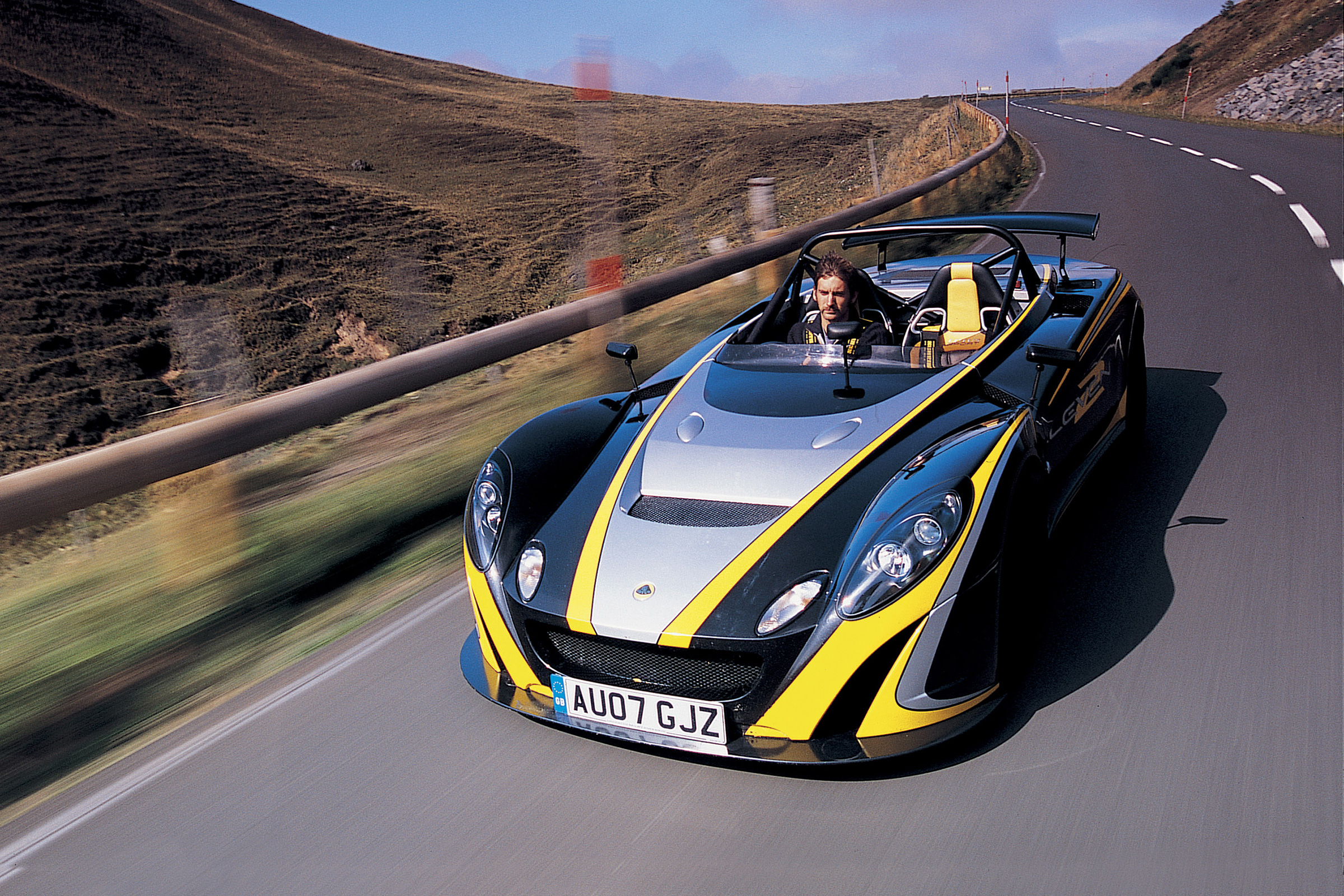 Lotus 2-Eleven – front quarter